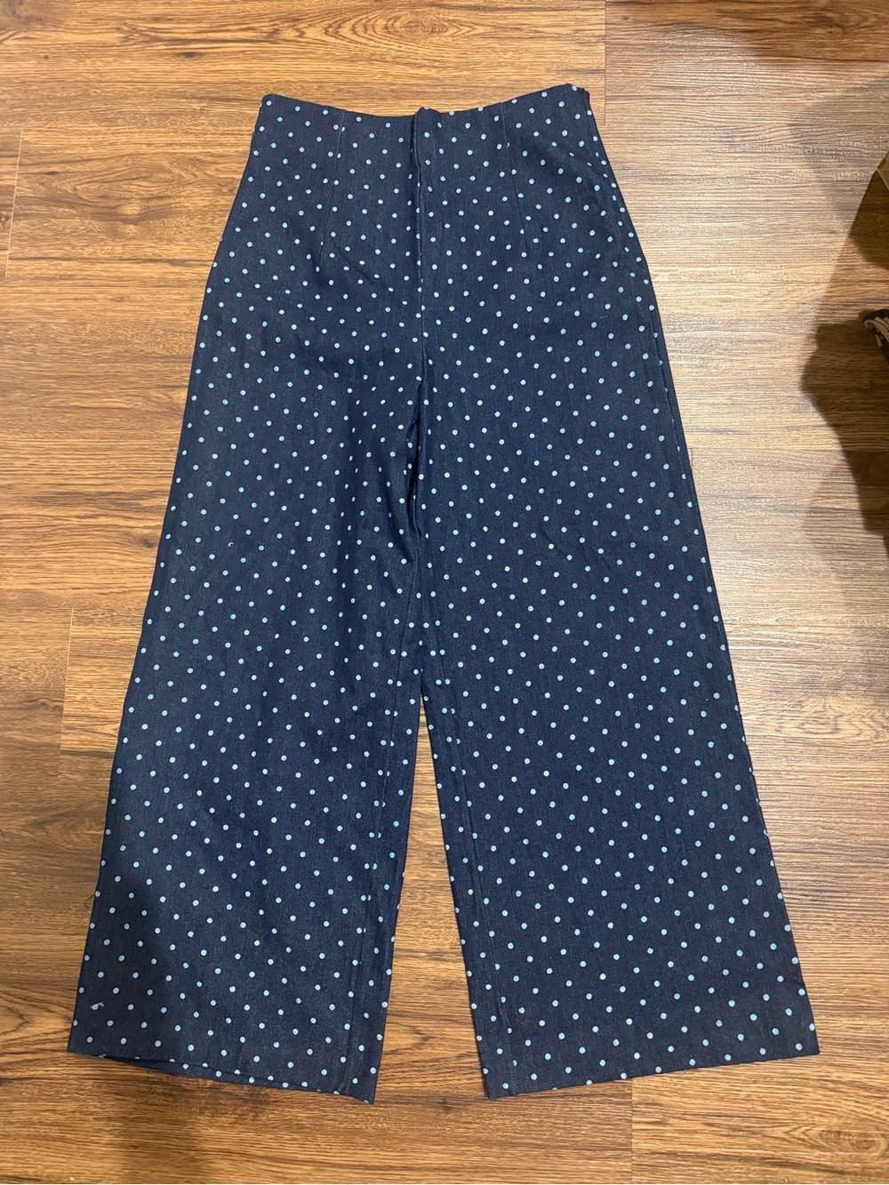 NWT Glam Navy Polka Dot Wide Leg Denim Trouser Pants. Size medium